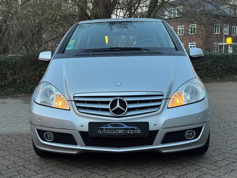 Gebraucht Mercedes A160 95 PS (69 kW) 2009 Grau Kleinwagen