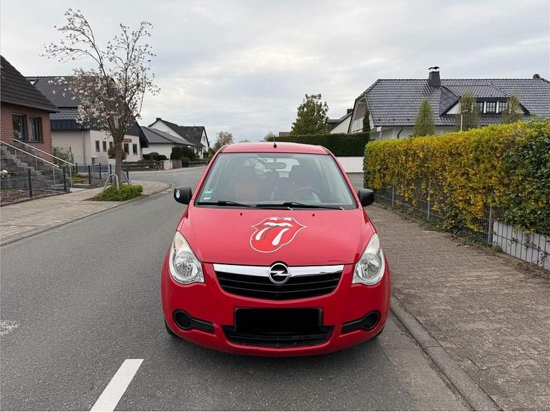 Gebraucht Opel Agila 65 PS (47 kW) 2009 Rot Kleinwagen