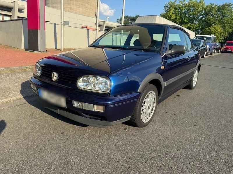 Blau Gebraucht 1993 VW Golf Cabriolet GT Cabrio | 2.999 € - Bild 1/4