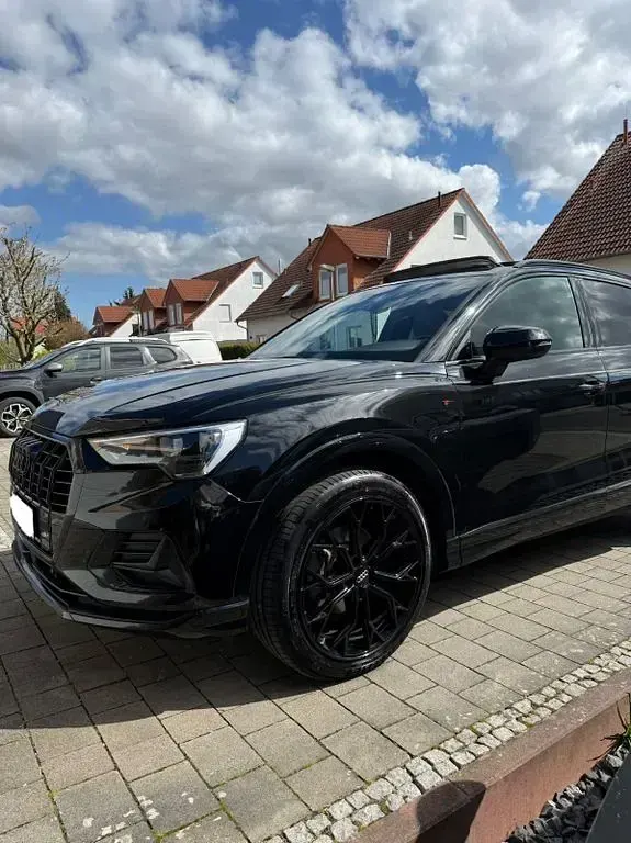 Gebraucht Audi Q3 Advanced 150 PS (110 kW) 2019 Schwarz SUV