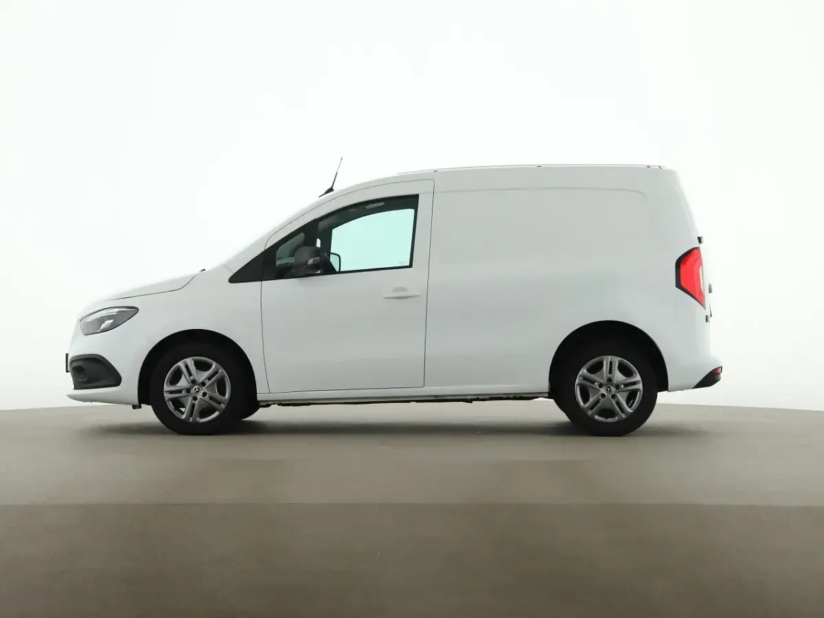 Gebraucht Mercedes Citan 112 116 PS (85 kW) 2025 Weiss Van / Kleinbus