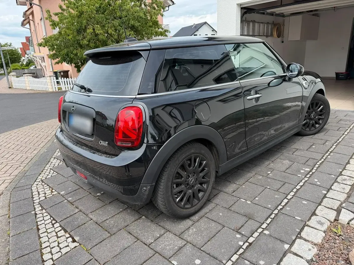 Gebraucht Mini ONE 102 PS (75 kW) 2019 Schwarz Kleinwagen