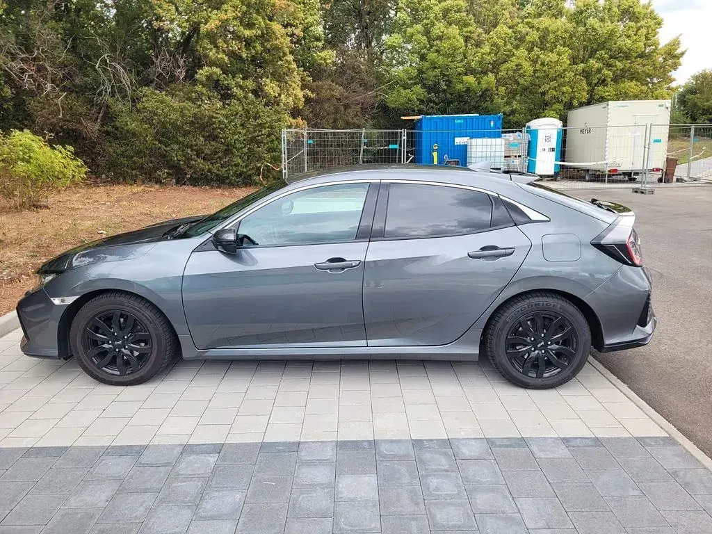 Gebraucht Honda Civic Elegance 129 PS (94 kW) 2017 Grau Limousine