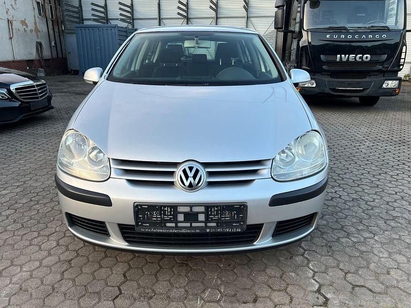 Gebraucht VW Golf IV Trendline 90 PS (66 kW) 2006 Silber Limousine