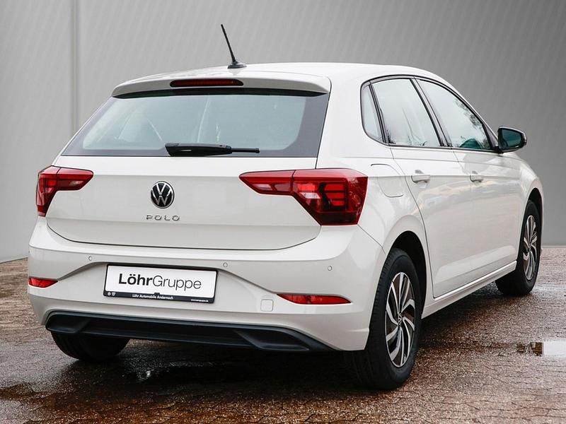 Gebraucht VW Polo Life 95 PS (69 kW) 2024 Grau Kleinwagen