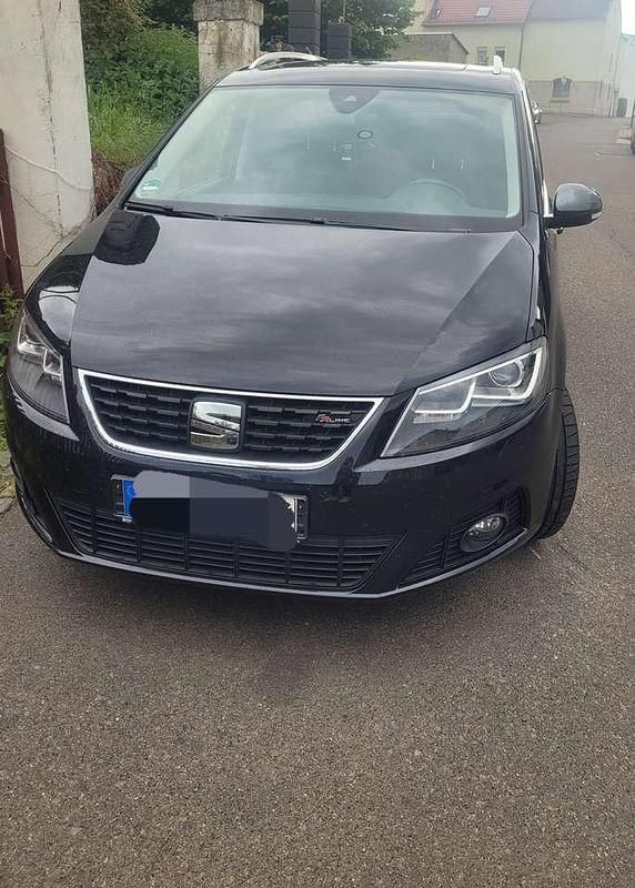 Schwarz Gebraucht 2020 Seat Alhambra Van / Kleinbus | 28.000 € (Fairer Preis) - Bild 1/4
