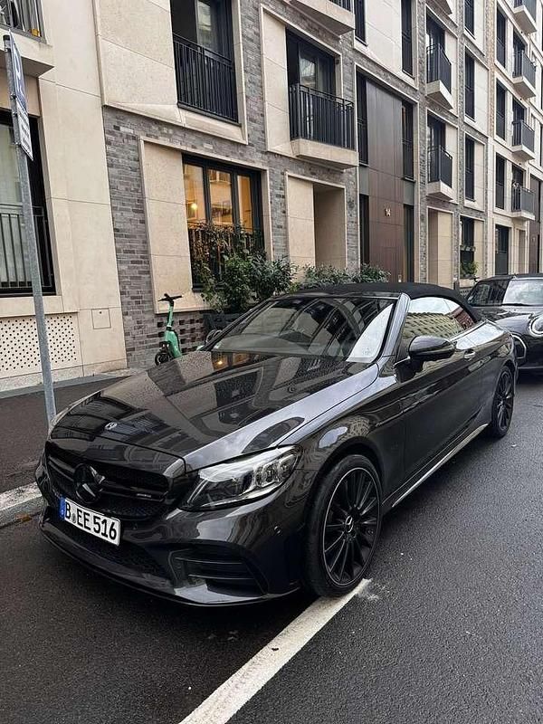 Grau Gebraucht 2019 Mercedes C43 AMG AMG Cabrio | 47.000 € (Teuer) - Bild 1/4