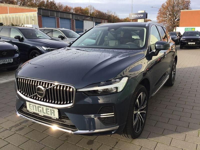 Gebraucht Volvo XC60 Plus 253 PS (186 kW) 2022 Blau SUV