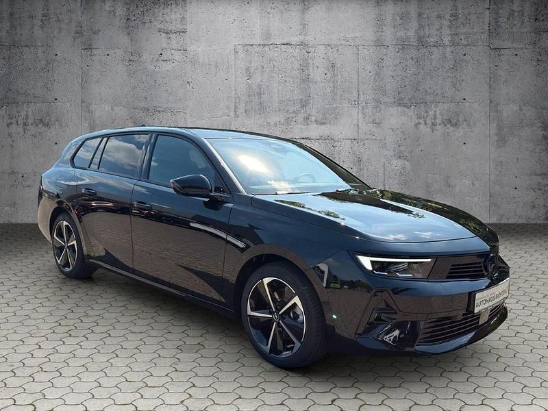 Neu Opel Astra 145 PS (106 kW) 2026 Schwarz Kombi