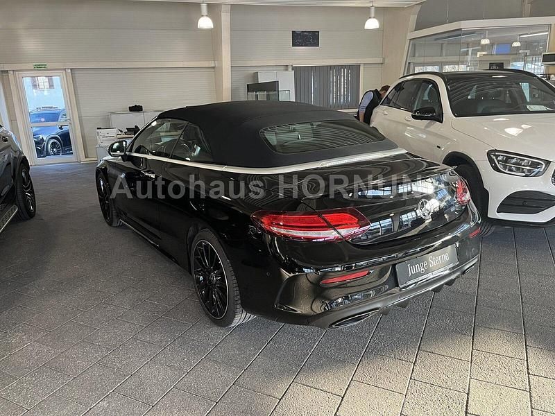 Gebraucht Mercedes C300 AMG line Plus 258 PS (189 kW) 2023 Schwarz Cabrio