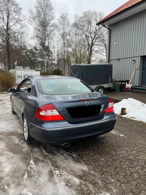 Gebraucht Mercedes CLK280 231 PS (169 kW) 2006 Grau Coupé