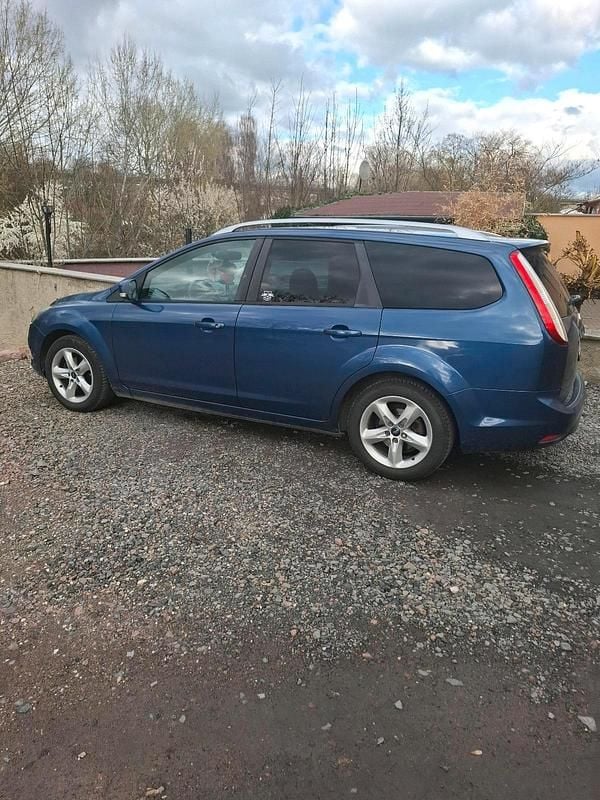 Gebraucht Ford Focus 125 PS (91 kW) 2009 Blau Kombi
