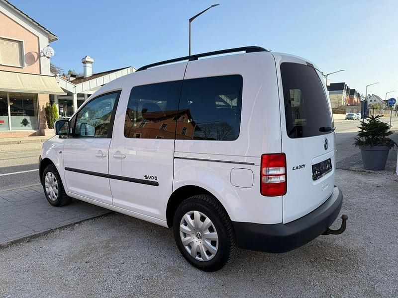 Gebraucht VW Caddy 109 PS (80 kW) 2013 Weiß Van / Kleinbus