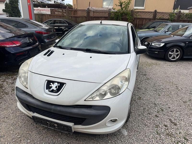 Weiß Gebraucht 2011 Peugeot 206+ Style Kleinwagen | 1.200 € (Superpreis) - Bild 1/4