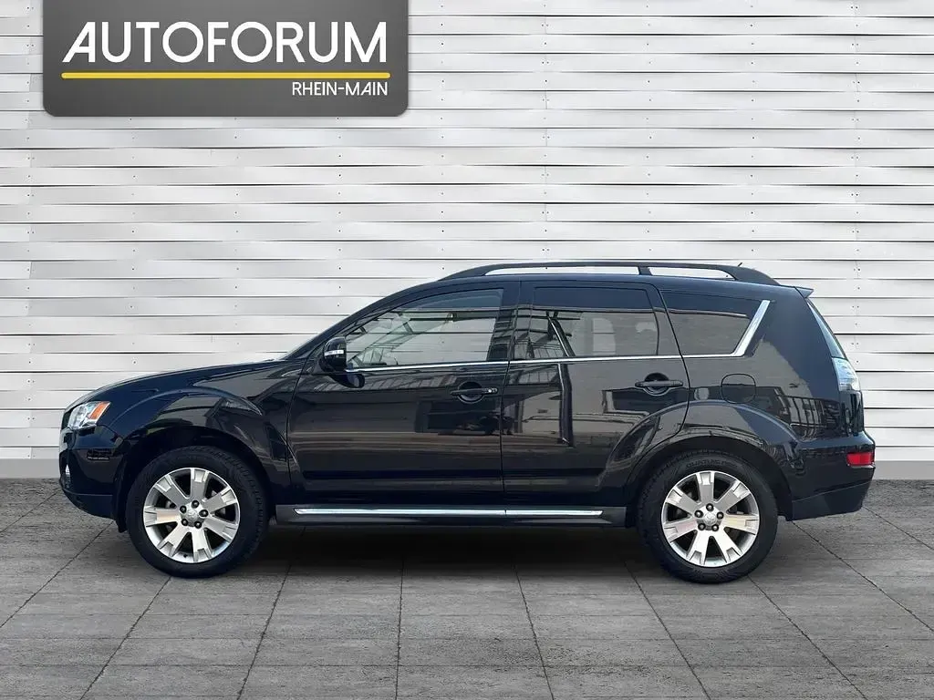 Gebraucht Mitsubishi Outlander Intense 156 PS (114 kW) 2011 Schwarz SUV