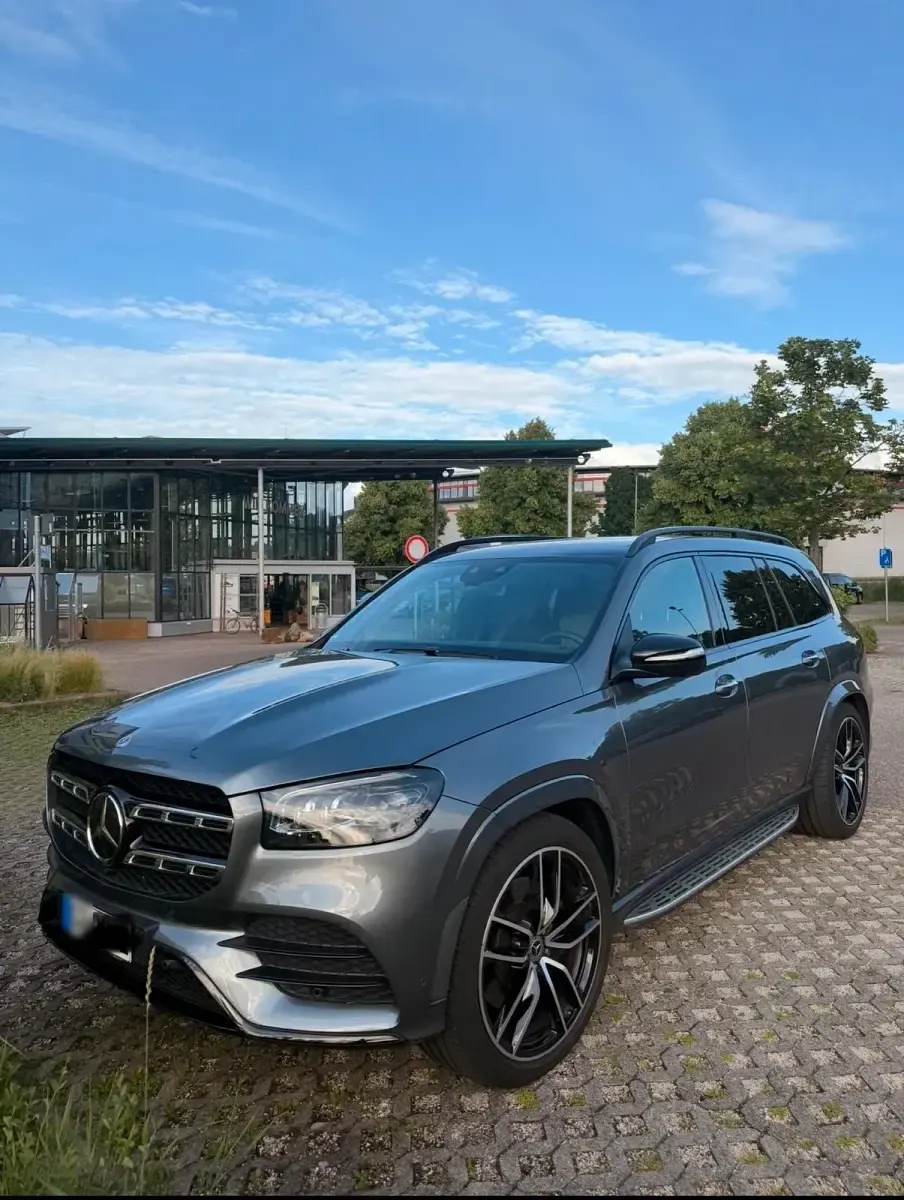 Gebraucht Mercedes GLS350 AMG 286 PS (210 kW) 2020 Grau SUV