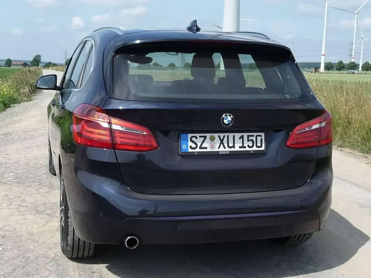 Gebraucht BMW 218 Active Tourer Sport Line 150 PS (110 kW) 2016 Blau Van / Kleinbus