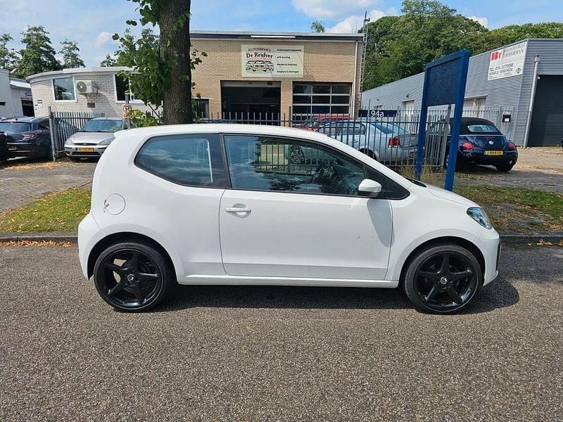 Weiß Gebraucht 2017 VW up! Kleinwagen | 8.500 € (Fairer Preis) - Bild 1/4