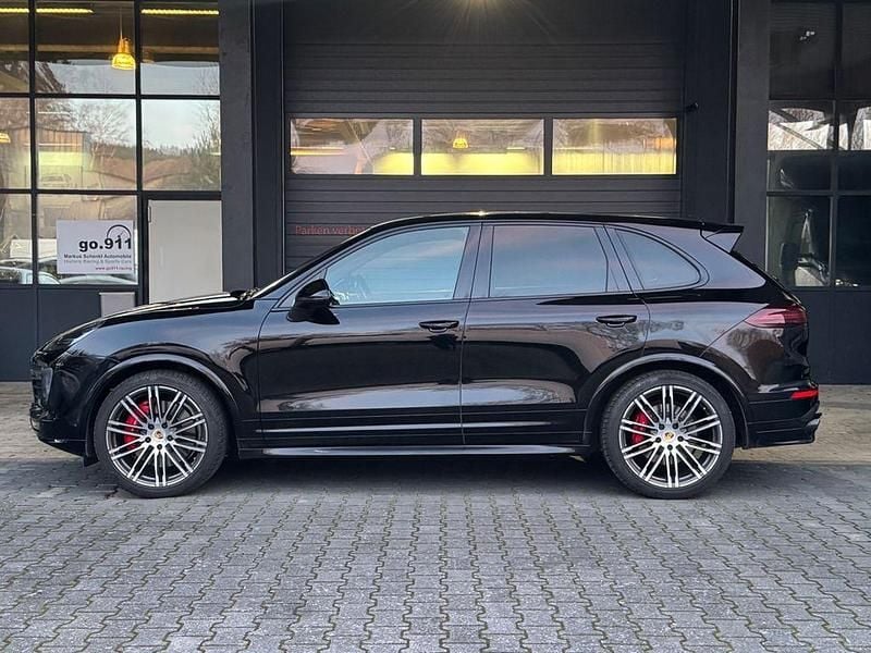 Gebraucht Porsche Cayenne GTS Chrono 441 PS (324 kW) 2017 Schwarz SUV