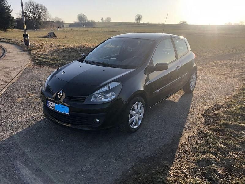 Gebraucht Renault Clio III 86 PS (63 kW) 2008 Schwarz Limousine