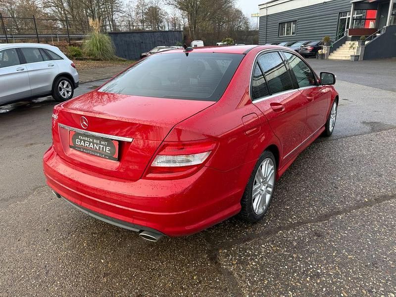 Gebraucht Mercedes C300 231 PS (169 kW) 2009 Rot Limousine