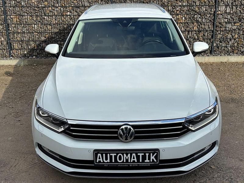 Gebraucht VW Passat Highline 150 PS (110 kW) 2018 Weiß Kombi