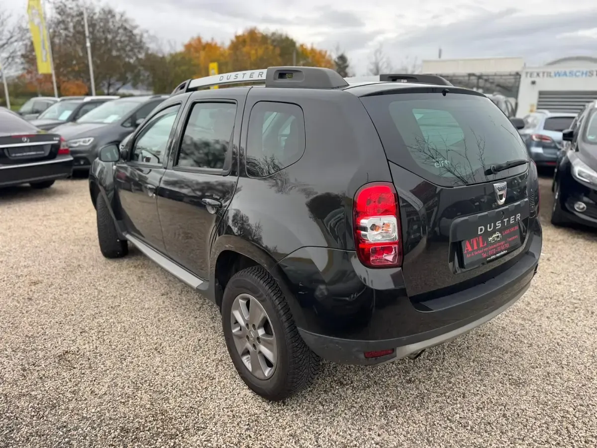 Gebraucht Dacia Duster Lauréate 125 PS (91 kW) 2016 Grau SUV