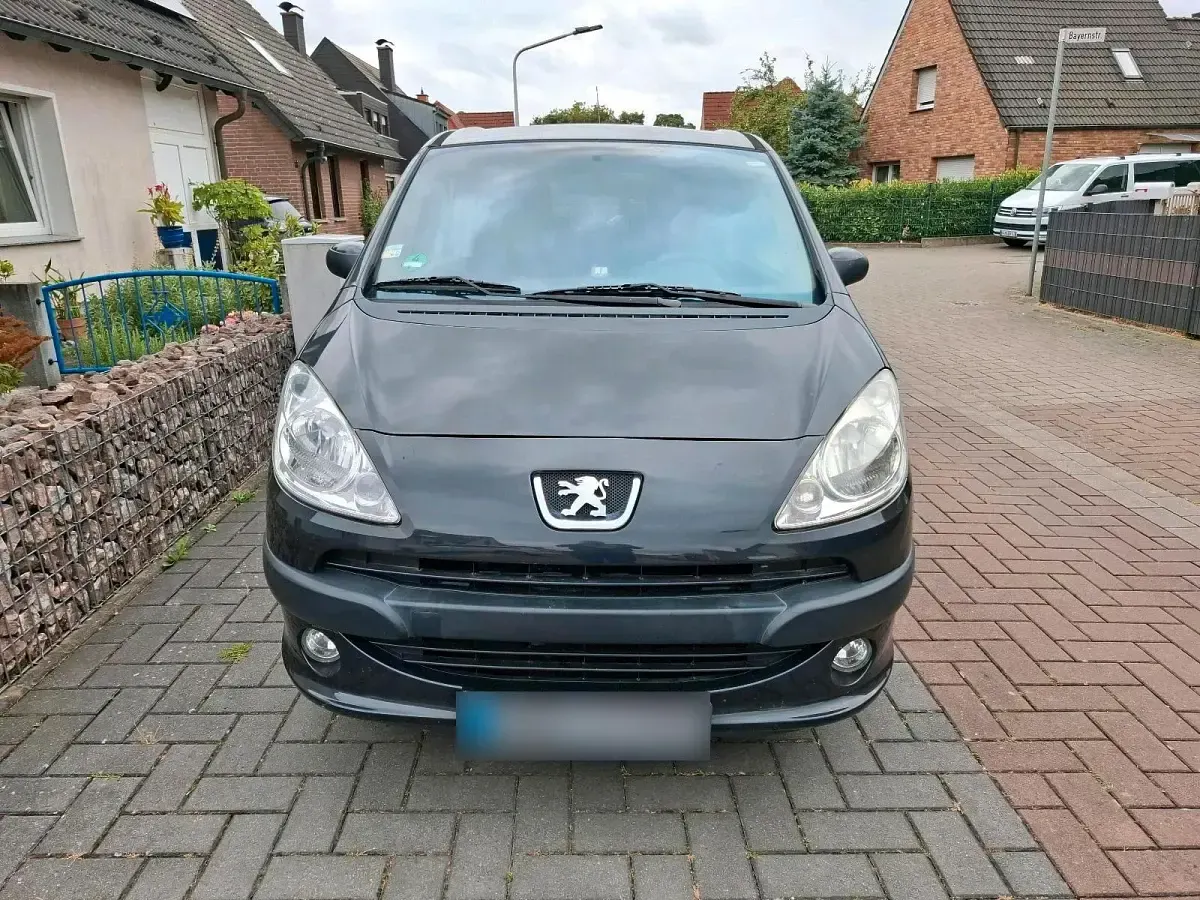 Gebraucht Peugeot 1007 72 PS (52 kW) 2005 Schwarz Van / Kleinbus