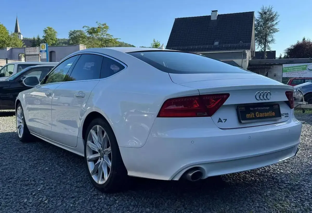 Gebraucht Audi A7 245 PS (180 kW) 2014 Ibisweiß Kleinwagen