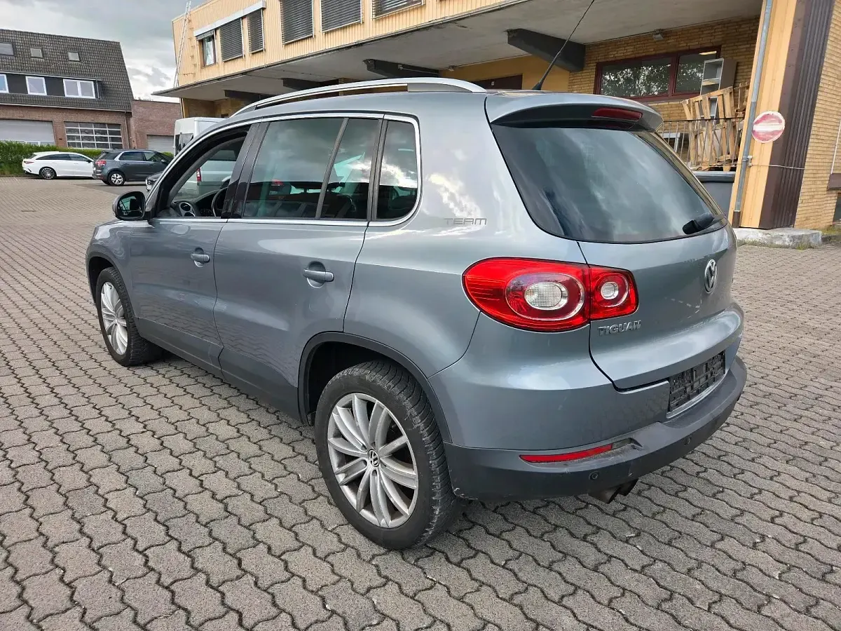 Gebraucht VW Tiguan 150 PS (110 kW) 2010 Grau SUV