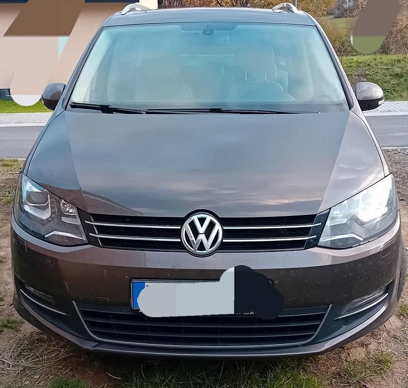 Gebraucht VW Sharan Highline 177 PS (130 kW) 2013 Braun Van / Kleinbus