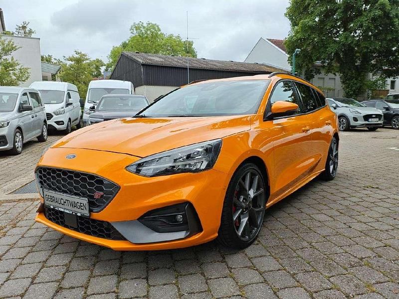 Gebraucht Ford Focus ST 280 PS (205 kW) 2021 Orange Kombi