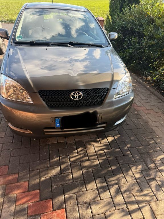 Grau Gebraucht 2002 Toyota Corolla Limousine | 2.200 € (Fairer Preis) - Bild 1/4