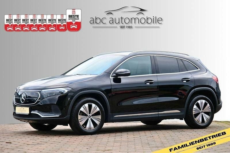 Schwarz Gebraucht 2023 Mercedes EQA250 Advanced SUV | 26.990 € (Guter Preis) - Bild 1/4