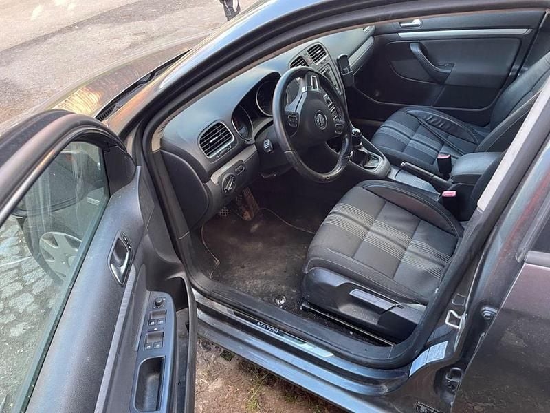 Gebraucht VW Golf VII Match 122 PS (89 kW) 2012 Grau Kombi