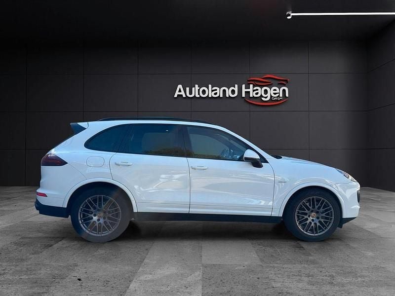 Gebraucht Porsche Cayenne Edition 262 PS (192 kW) 2016 Weiß SUV