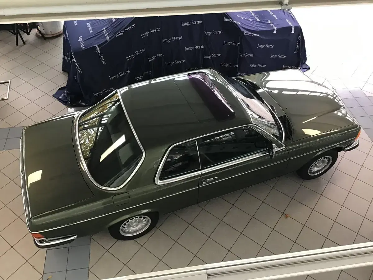 Gebraucht Mercedes 230 136 PS (100 kW) 1983 Grün Coupé
