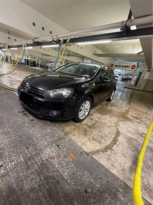 Schwarz Gebraucht 2012 VW Golf VII Style Kleinwagen | 4.700 € (Guter Preis) - Bild 1/4