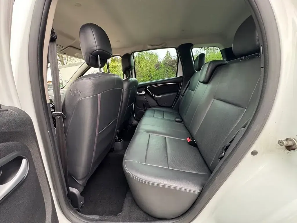 Gebraucht Dacia Duster 105 PS (77 kW) 2011 Weiß SUV