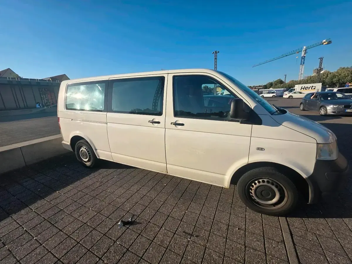 Gebraucht VW T5 102 PS (75 kW) 2009 Weiß Van
