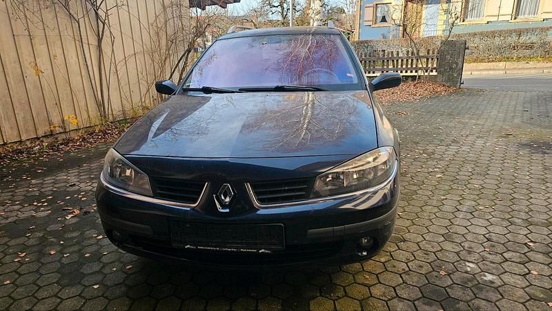 Blau Gebraucht 2006 Renault Laguna II Kombi | 500 € (Guter Preis) - Bild 1/4