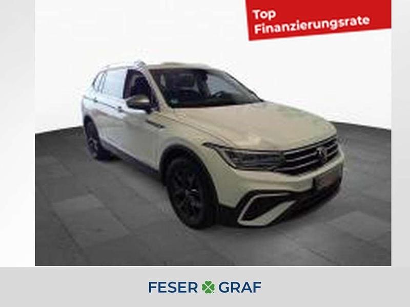 Pure white Gebraucht 2022 VW Tiguan Allspace Life SUV | 28.980 € (Fairer Preis) - Bild 1/4