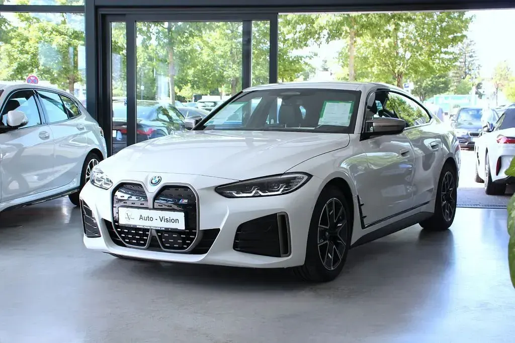 Gebraucht BMW i4 Performance 400 kW (544 PS) 2023 Weiß Limousine