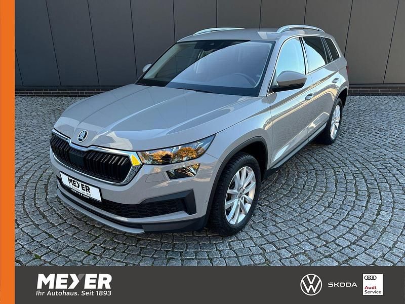 Stahlgrau Gebraucht 2021 Skoda Kodiaq Style SUV | 28.890 € (Guter Preis) - Bild 1/4