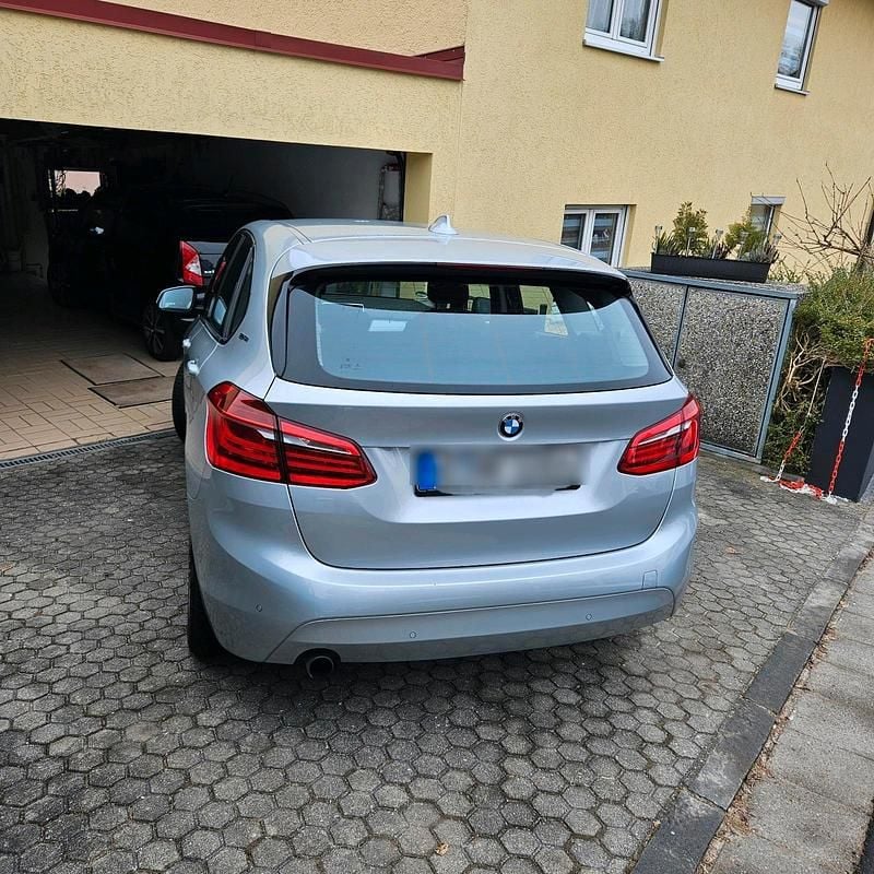 Gebraucht BMW 225 iPerformance 225 PS (165 kW) 2017 Silber Van / Kleinbus