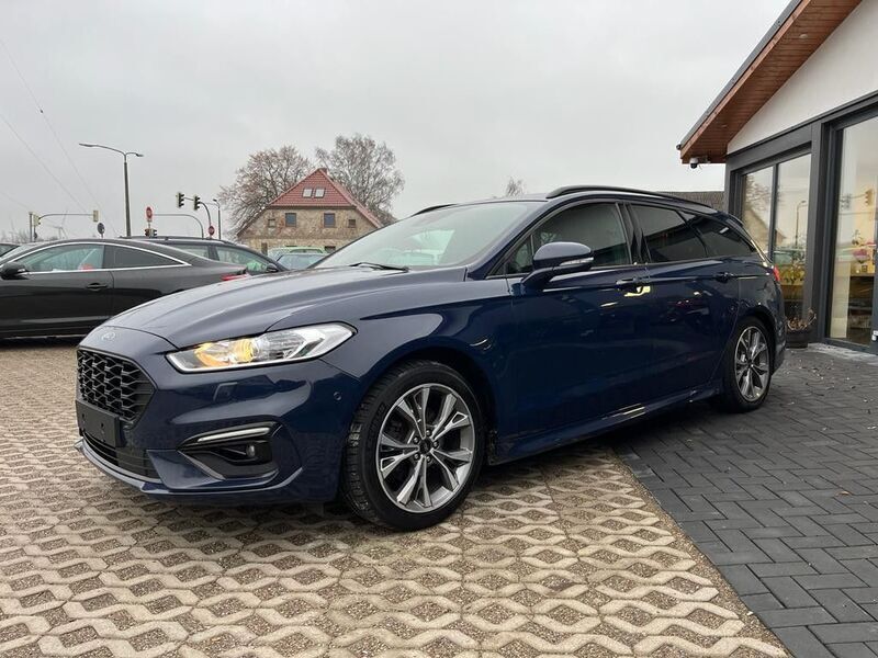 Blau Gebraucht 2019 Ford Mondeo ST-Line Limousine | 17.690 € (Teuer) - Bild 1/4