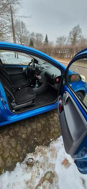 Gebraucht Peugeot 107 68 PS (50 kW) 2009 Blau Kleinwagen