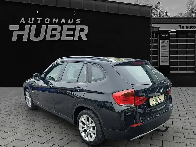 Gebraucht BMW X1 150 PS (110 kW) 2012 Schwarz SUV