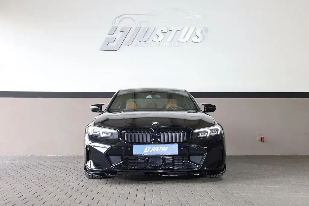 Gebraucht BMW 330 Performance 258 PS (189 kW) 2024 Schwarz Limousine