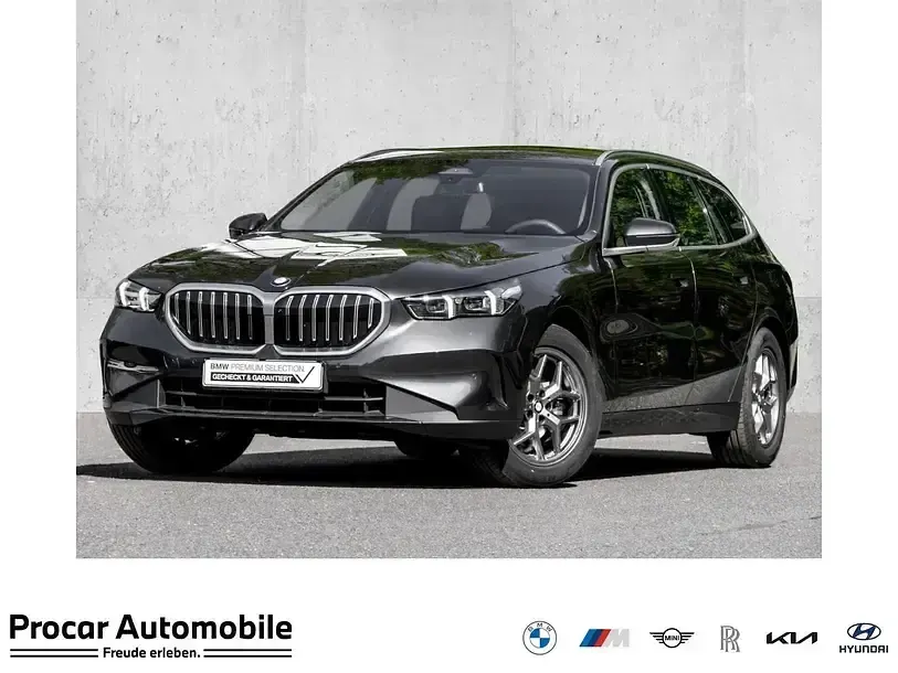 Gebraucht BMW 520 Sport Line 208 PS (152 kW) 2025 Kombi